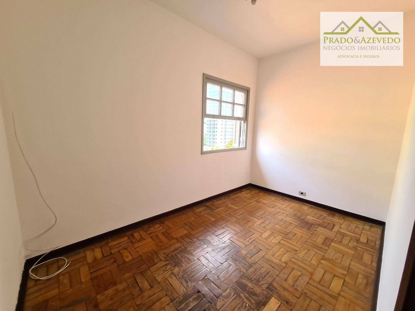 Casa para alugar com 3 quartos, 207m² - Foto 11