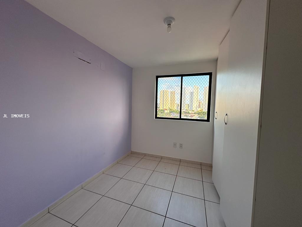 Apartamento para alugar com 3 quartos, 75m² - Foto 13