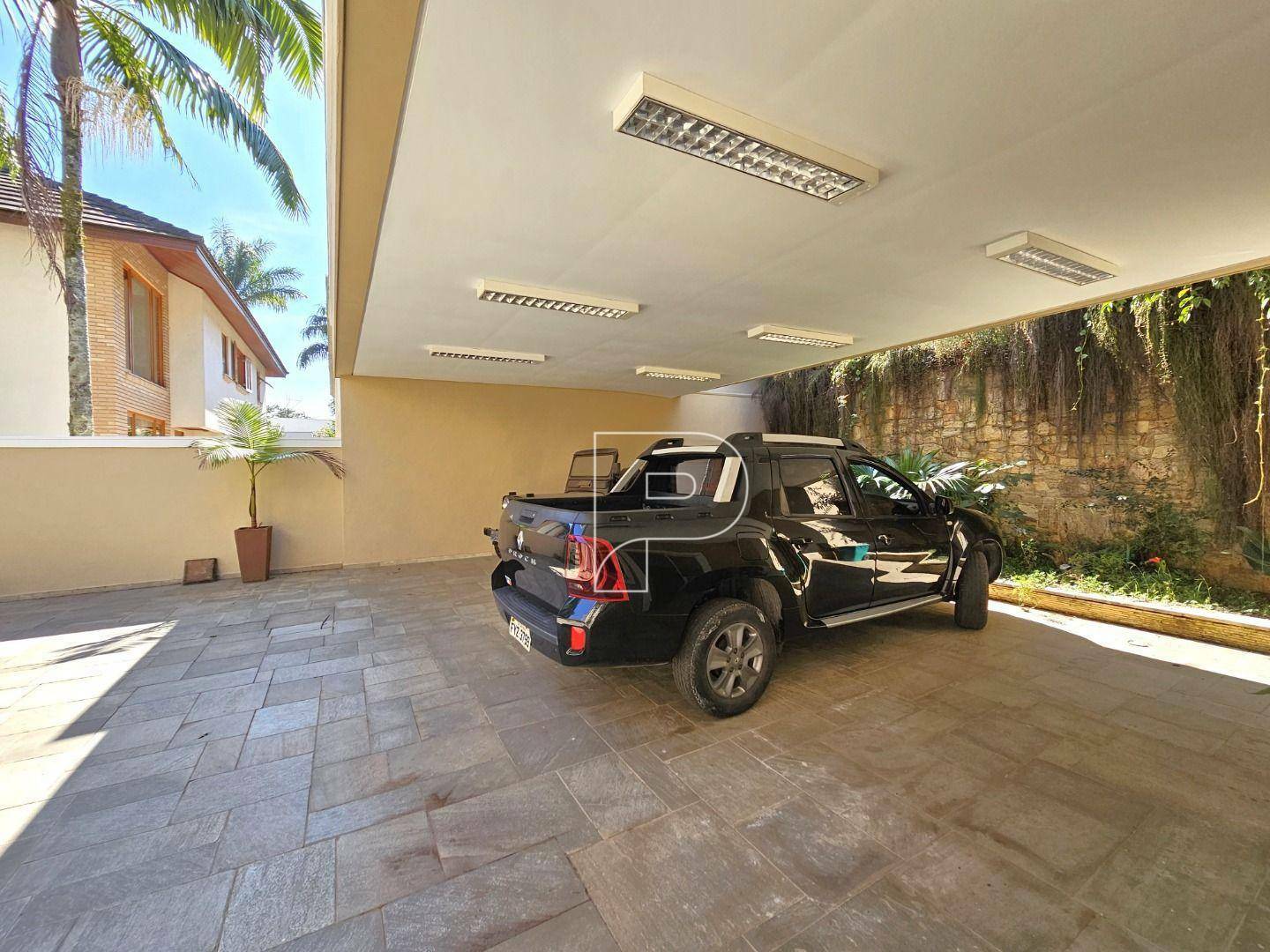 Casa de Condomínio para alugar com 4 quartos, 500m² - Foto 56