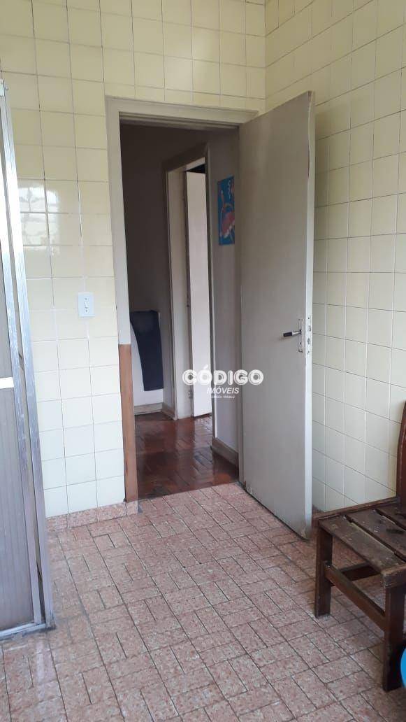 Sobrado à venda com 3 quartos, 200m² - Foto 13