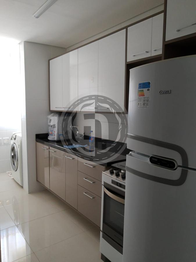 Apartamento à venda com 3 quartos, 103m² - Foto 1