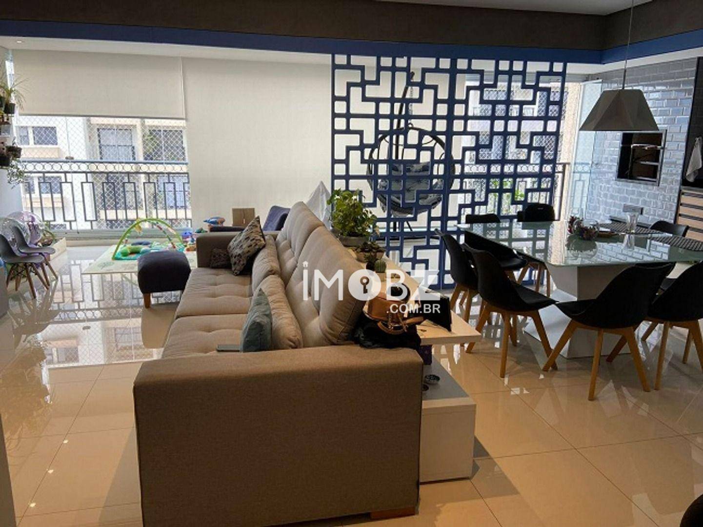 Apartamento à venda com 3 quartos, 156m² - Foto 2