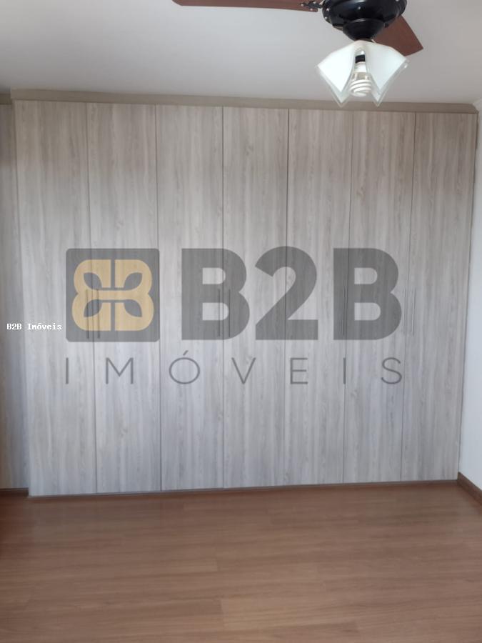 Apartamento à venda com 3 quartos, 128m² - Foto 13