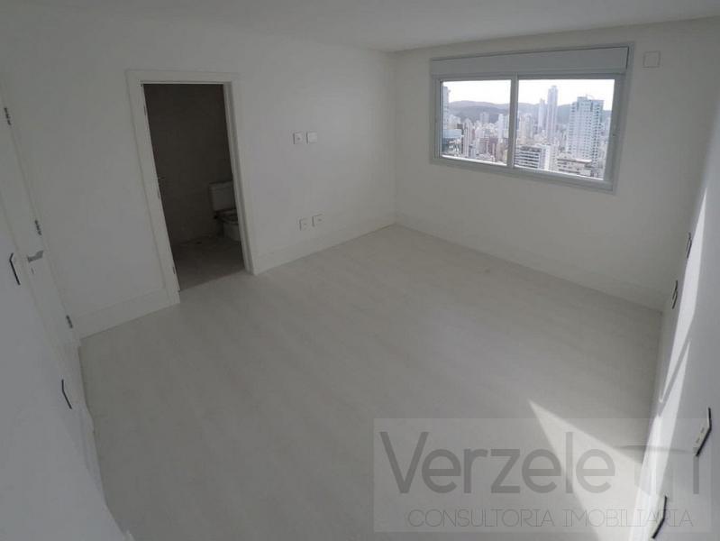 Apartamento à venda com 3 quartos, 151m² - Foto 20