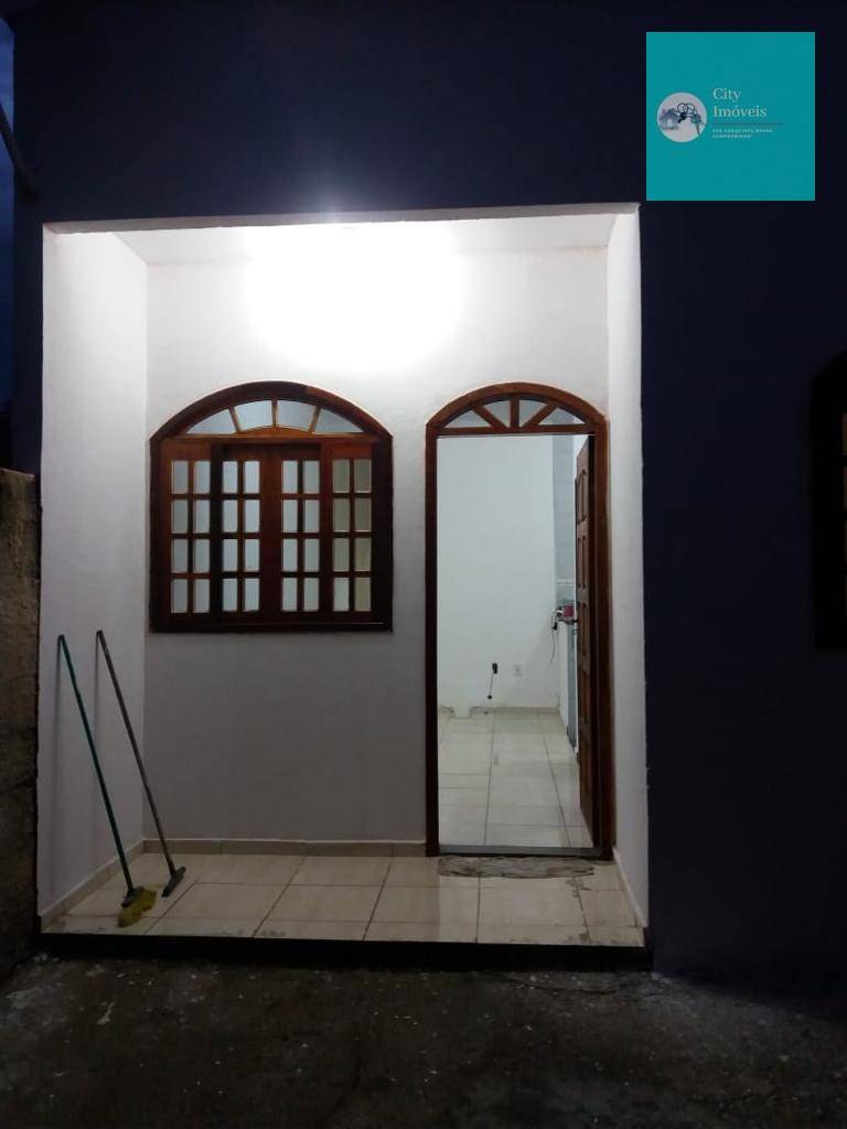 Casa à venda com 4 quartos, 80M2 - Foto 4