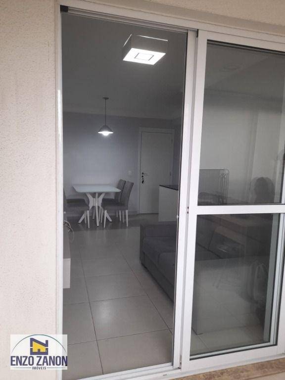 Apartamento à venda com 2 quartos, 62m² - Foto 7