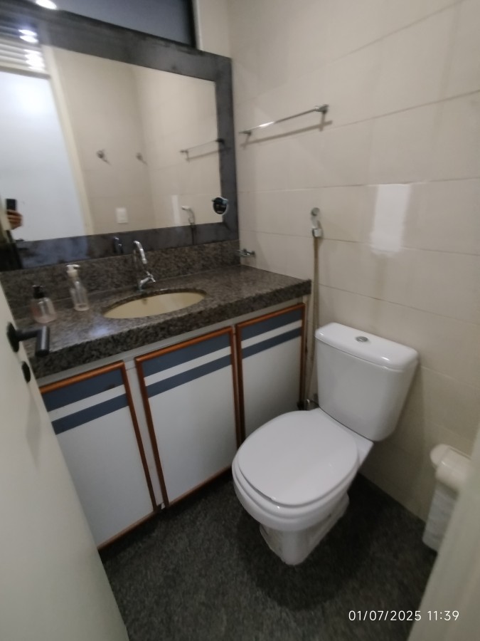 Apartamento para alugar com 3 quartos, 197m² - Foto 25