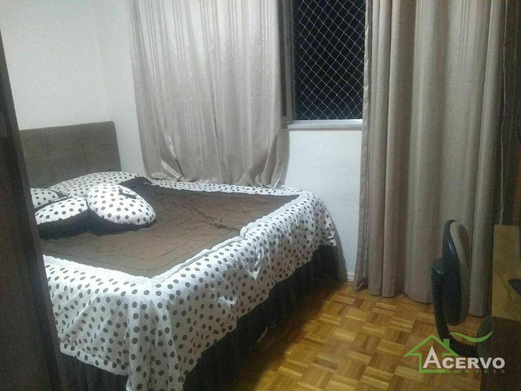 Apartamento à venda com 2 quartos, 62m² - Foto 7