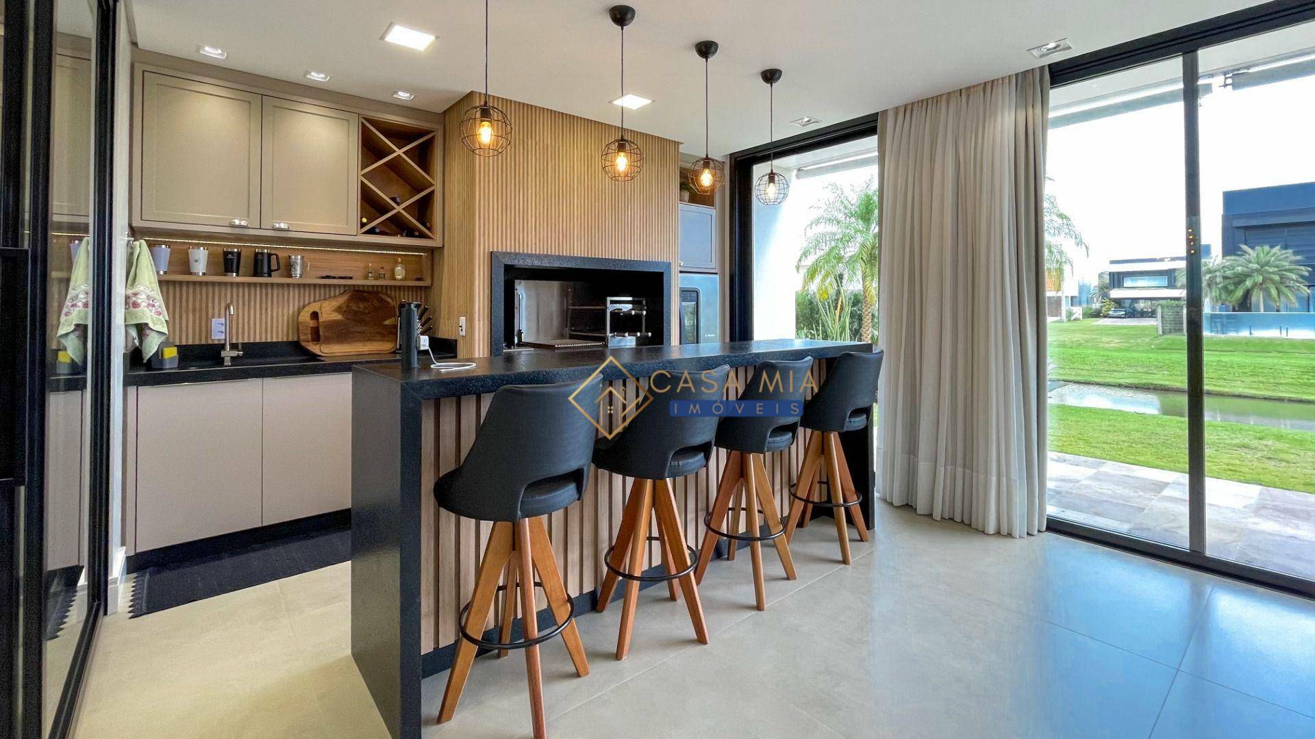 Casa de Condomínio à venda com 4 quartos, 370m² - Foto 13