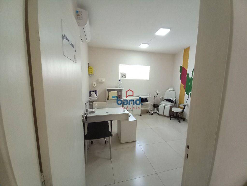 Casa à venda com 3 quartos, 168m² - Foto 8