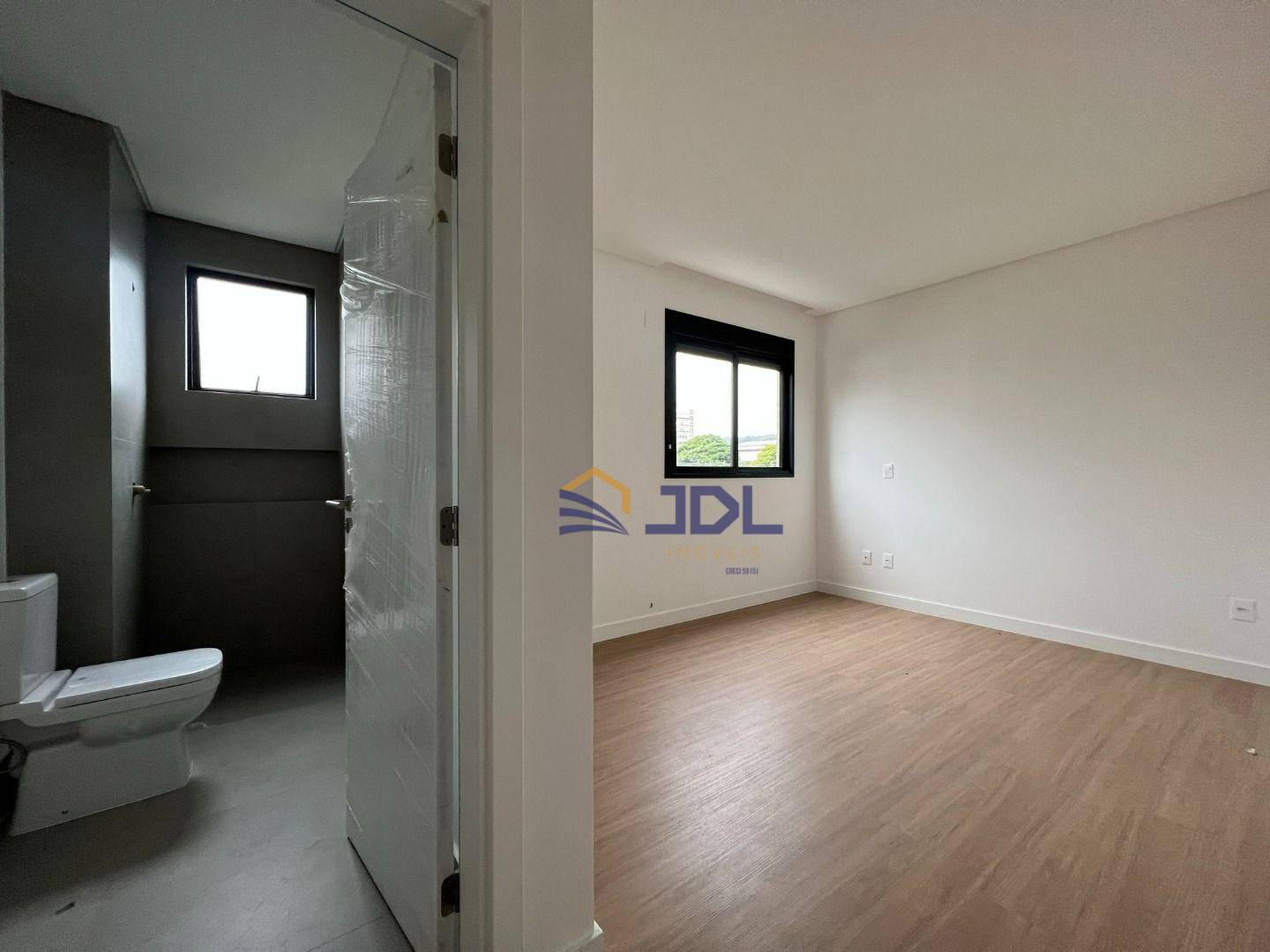 Apartamento à venda com 4 quartos, 218m² - Foto 14