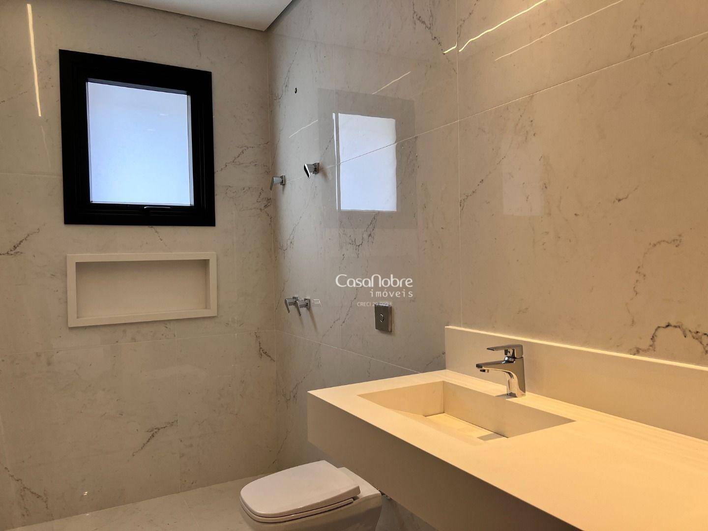 Casa de Condomínio à venda com 4 quartos, 420m² - Foto 37