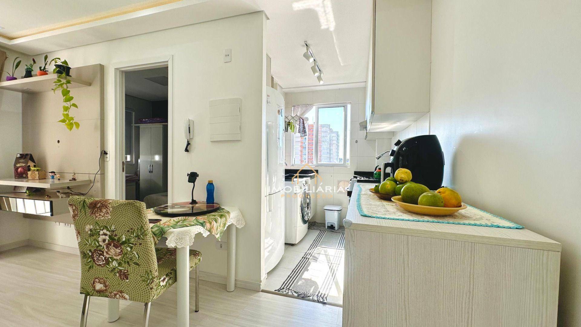 Apartamento para alugar com 2 quartos, 65m² - Foto 8