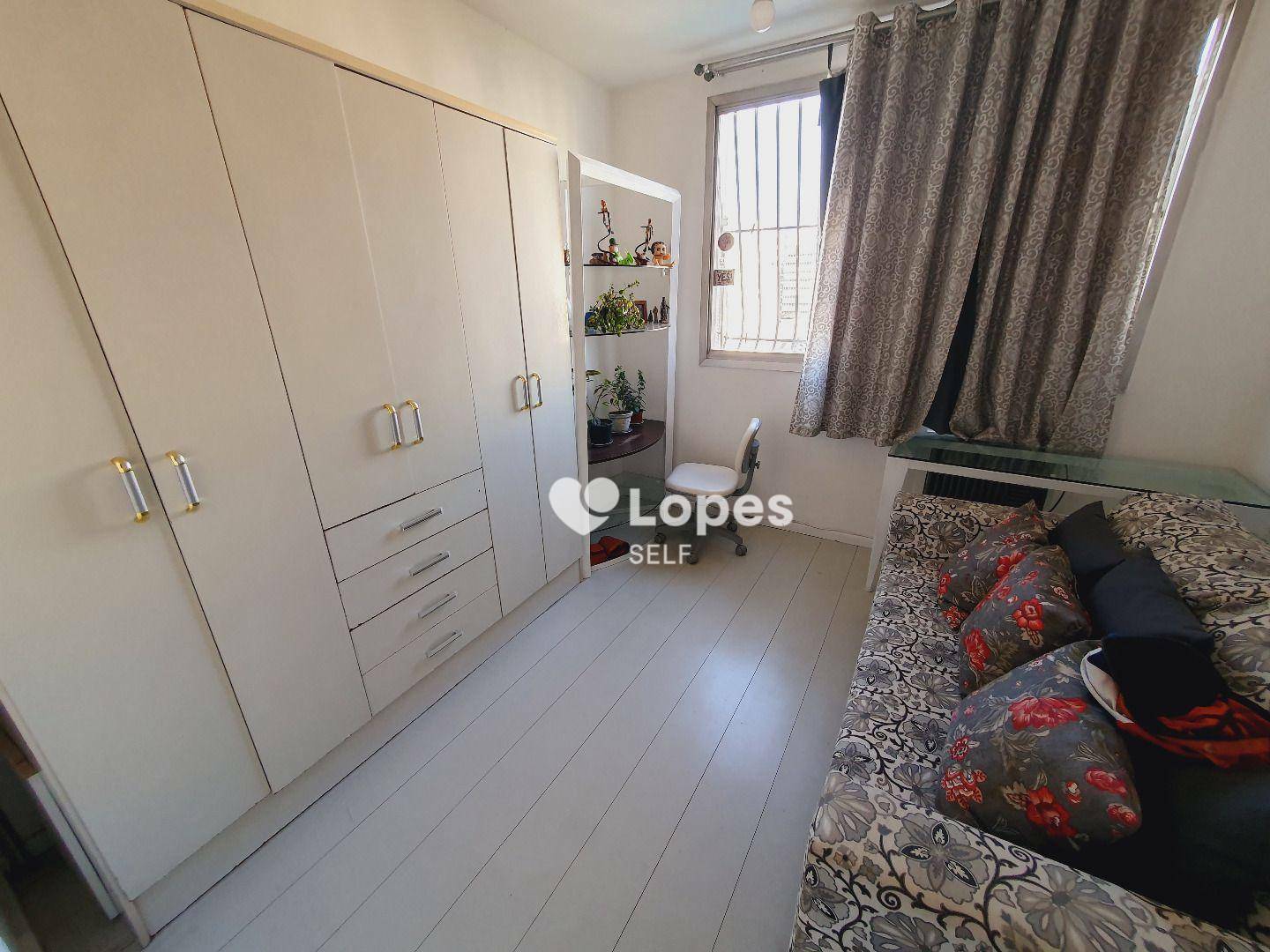 Apartamento à venda com 2 quartos, 75m² - Foto 6