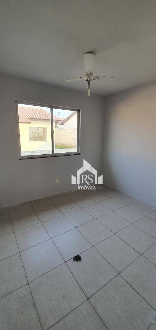 Casa à venda com 2 quartos, 80m² - Foto 12