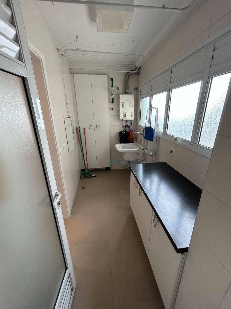 Apartamento para alugar com 2 quartos, 113m² - Foto 19