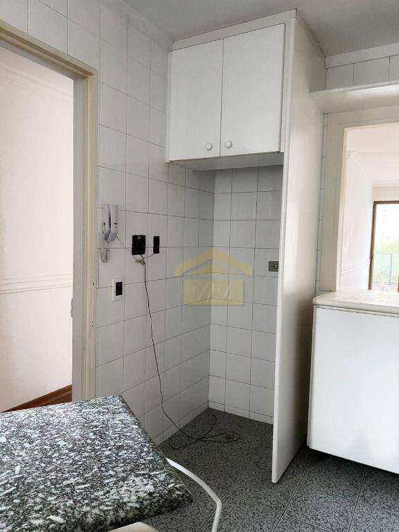 Apartamento à venda com 3 quartos, 93m² - Foto 4