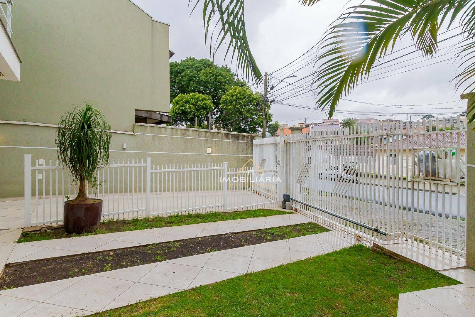 Casa para alugar com 4 quartos, 360m² - Foto 4