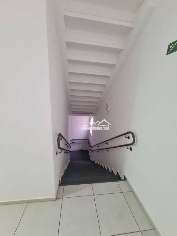 Apartamento à venda com 2 quartos, 40m² - Foto 16