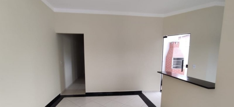 Casa à venda com 3 quartos, 178m² - Foto 4