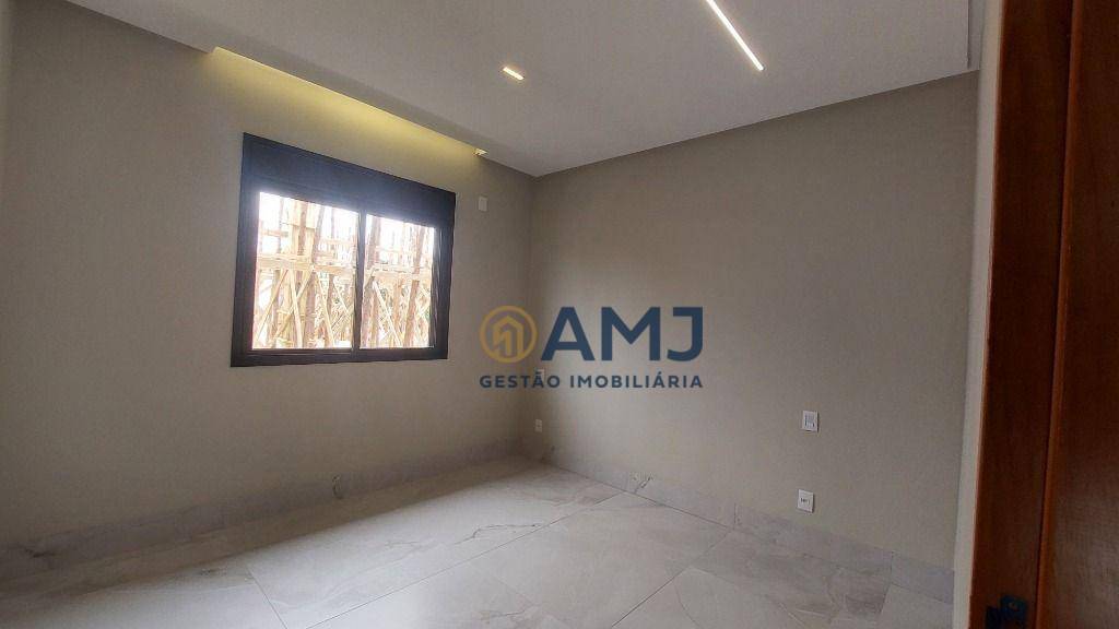 Sobrado à venda com 5 quartos, 274m² - Foto 24