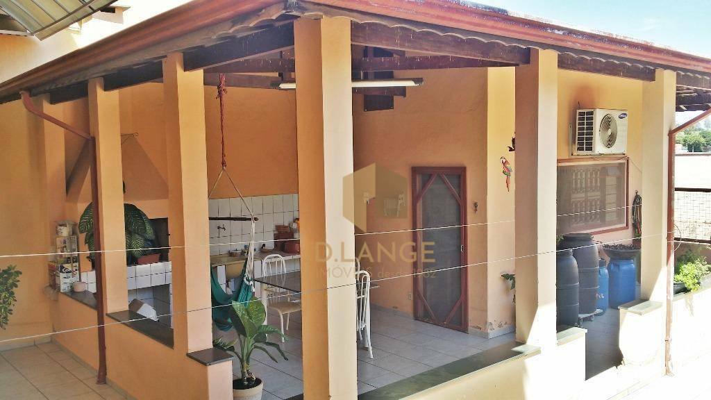 Casa à venda com 4 quartos, 339m² - Foto 15