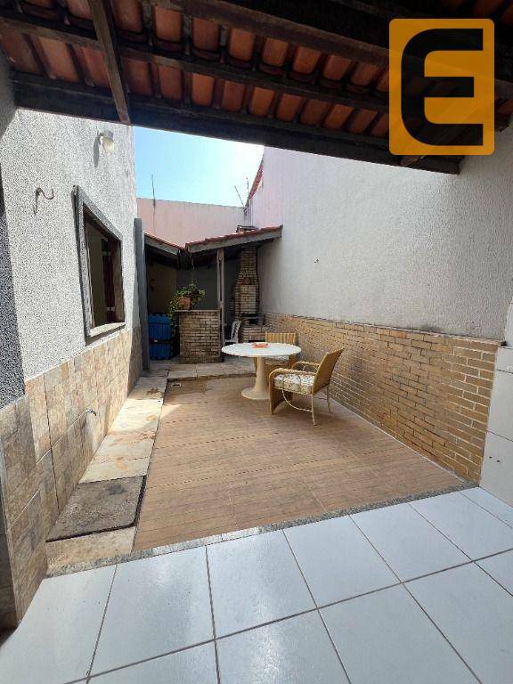 Casa de Condomínio à venda com 4 quartos, 136m² - Foto 13