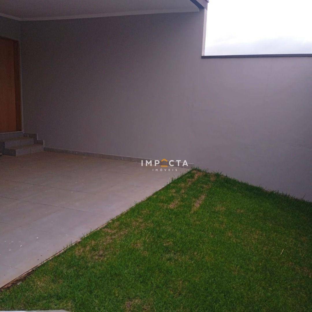 Casa à venda com 3 quartos, 114m² - Foto 2