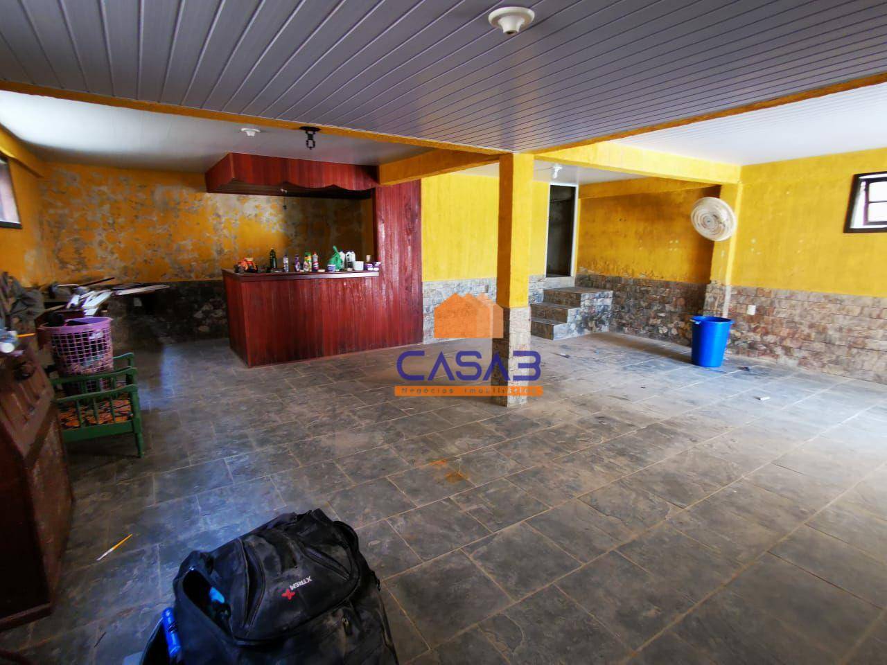 Casa à venda com 3 quartos, 200m² - Foto 14