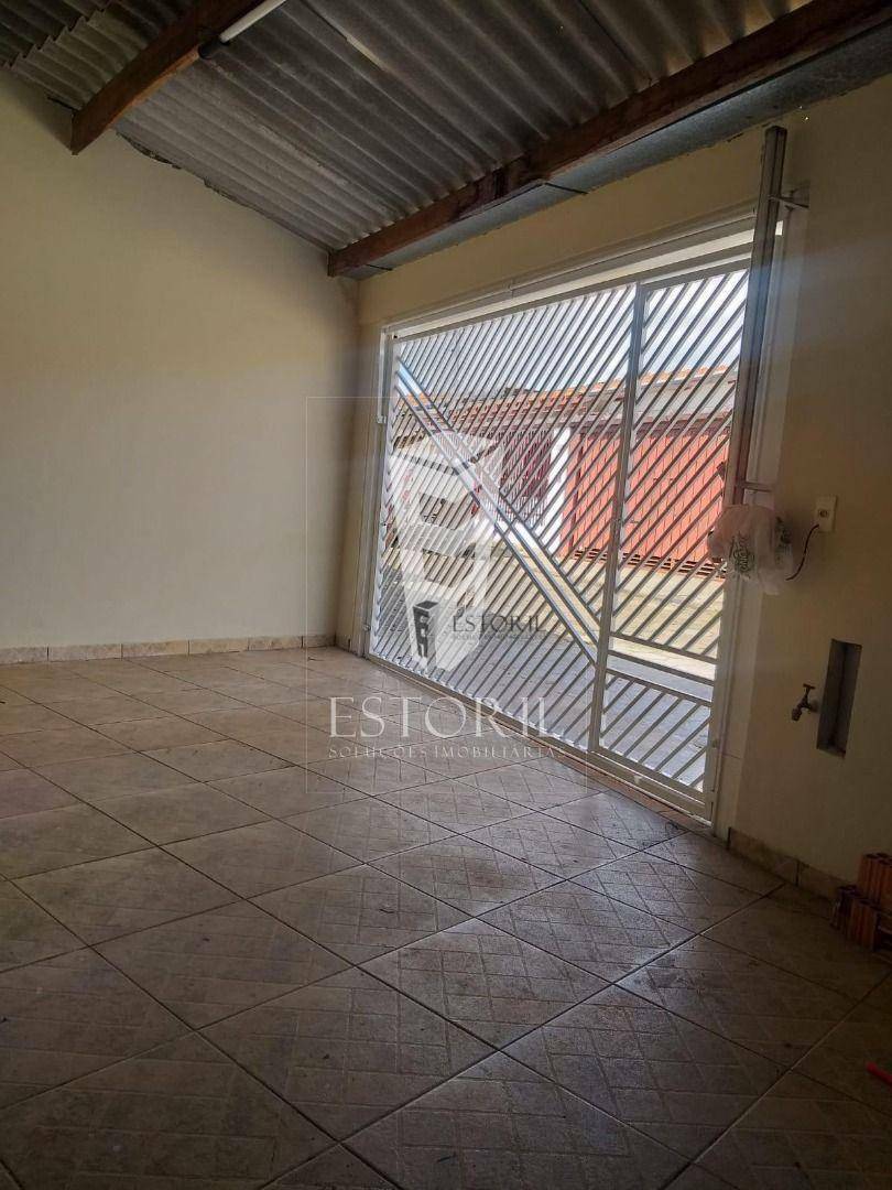 Casa à venda com 3 quartos, 93m² - Foto 12