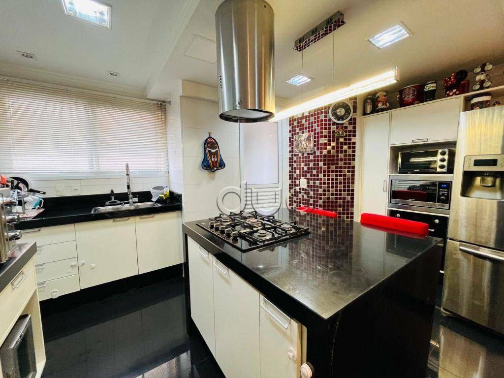 Apartamento à venda com 3 quartos, 146m² - Foto 9
