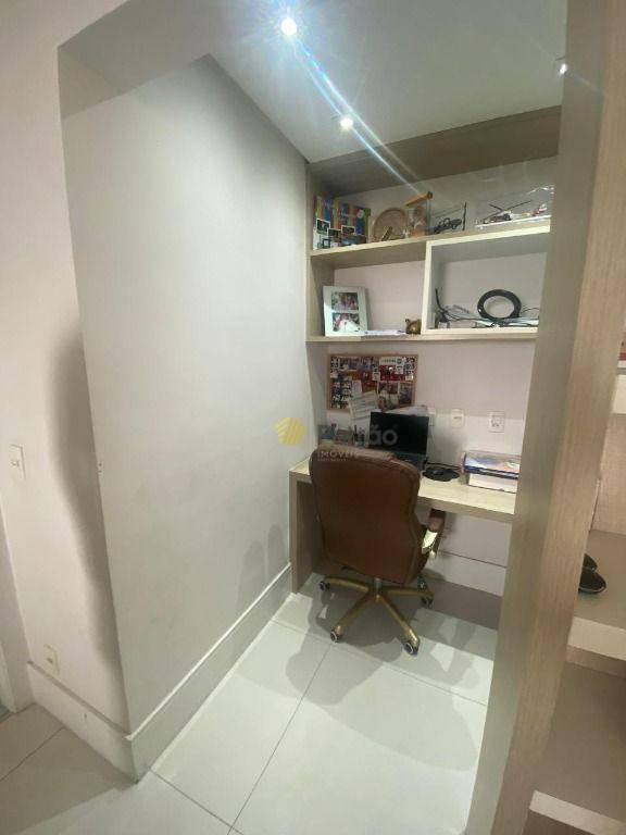 Apartamento à venda com 3 quartos, 156m² - Foto 8