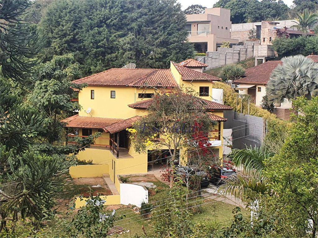 Casa à venda com 5 quartos, 320m² - Foto 2