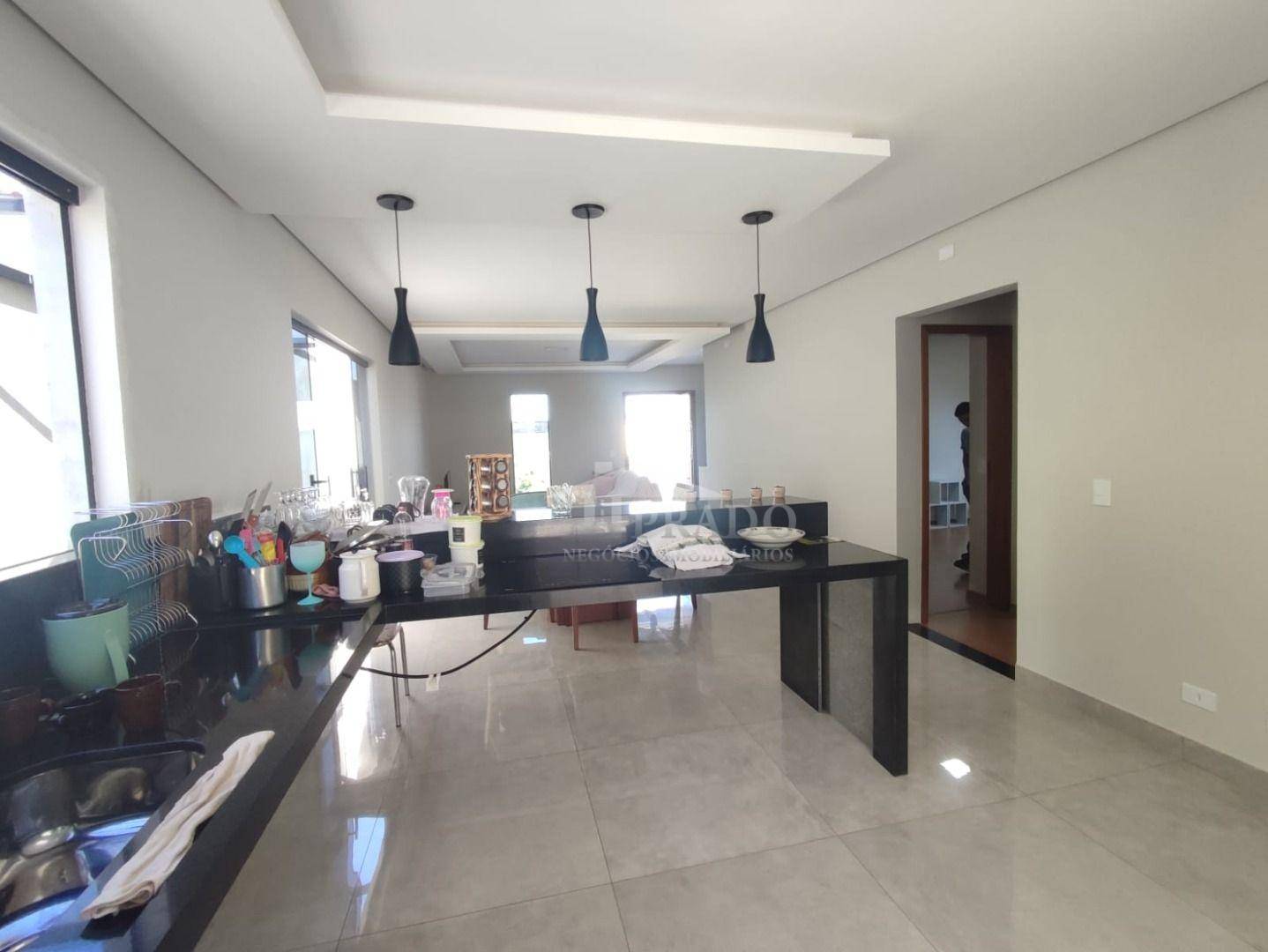 Casa à venda com 3 quartos, 159m² - Foto 8