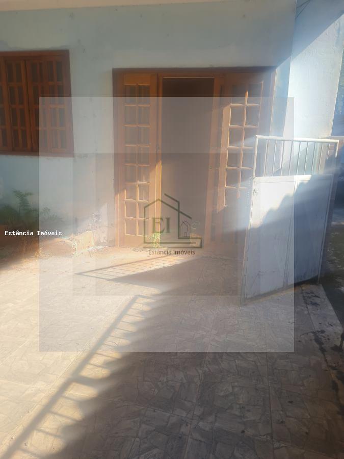 Casa à venda com 1 quarto, 100m² - Foto 1