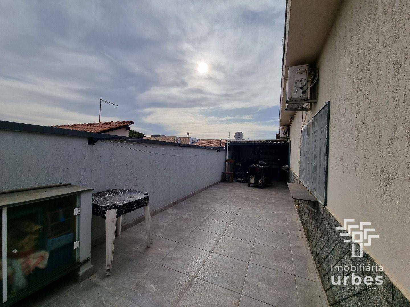 Casa à venda com 3 quartos, 180m² - Foto 25