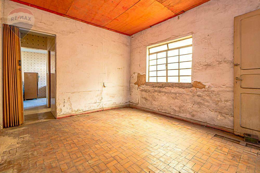 Casa à venda com 4 quartos, 196m² - Foto 8