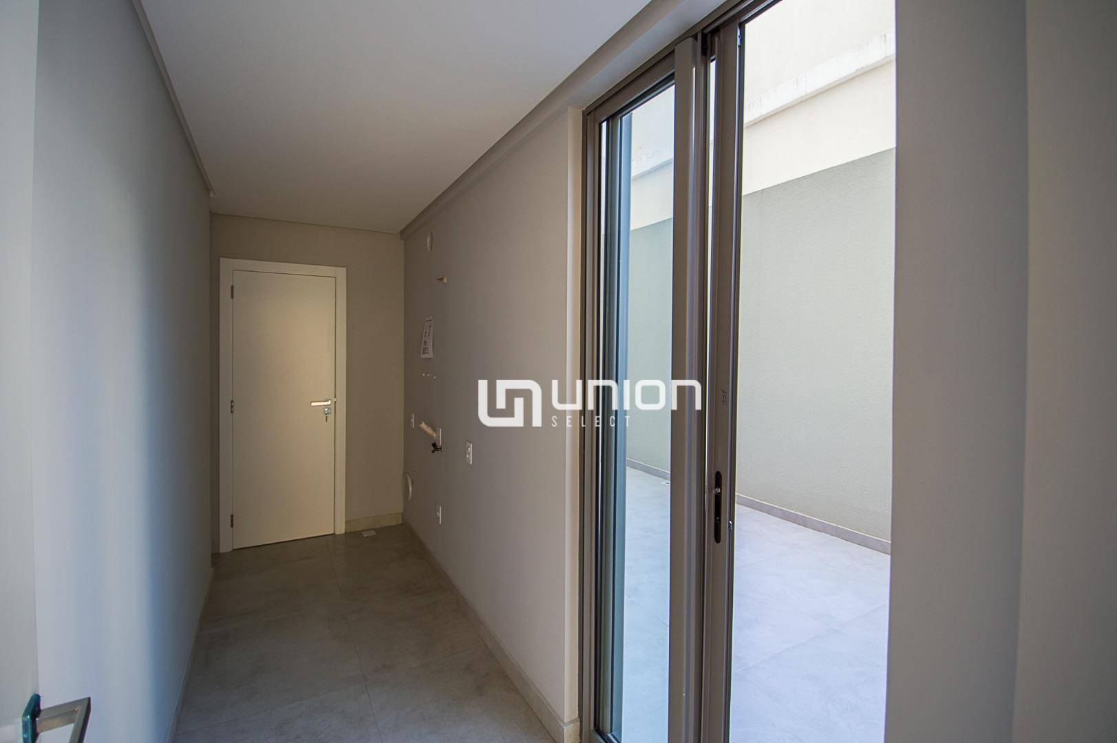 Apartamento à venda com 3 quartos, 200m² - Foto 5