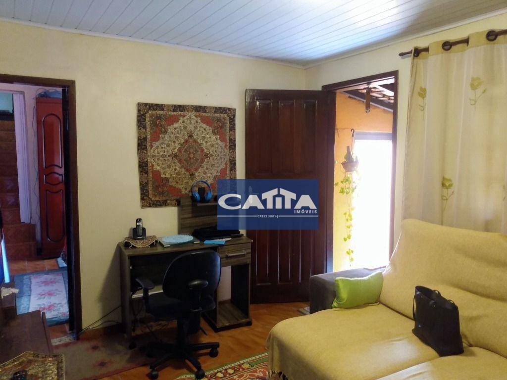 Casa à venda com 2 quartos, 80m² - Foto 1