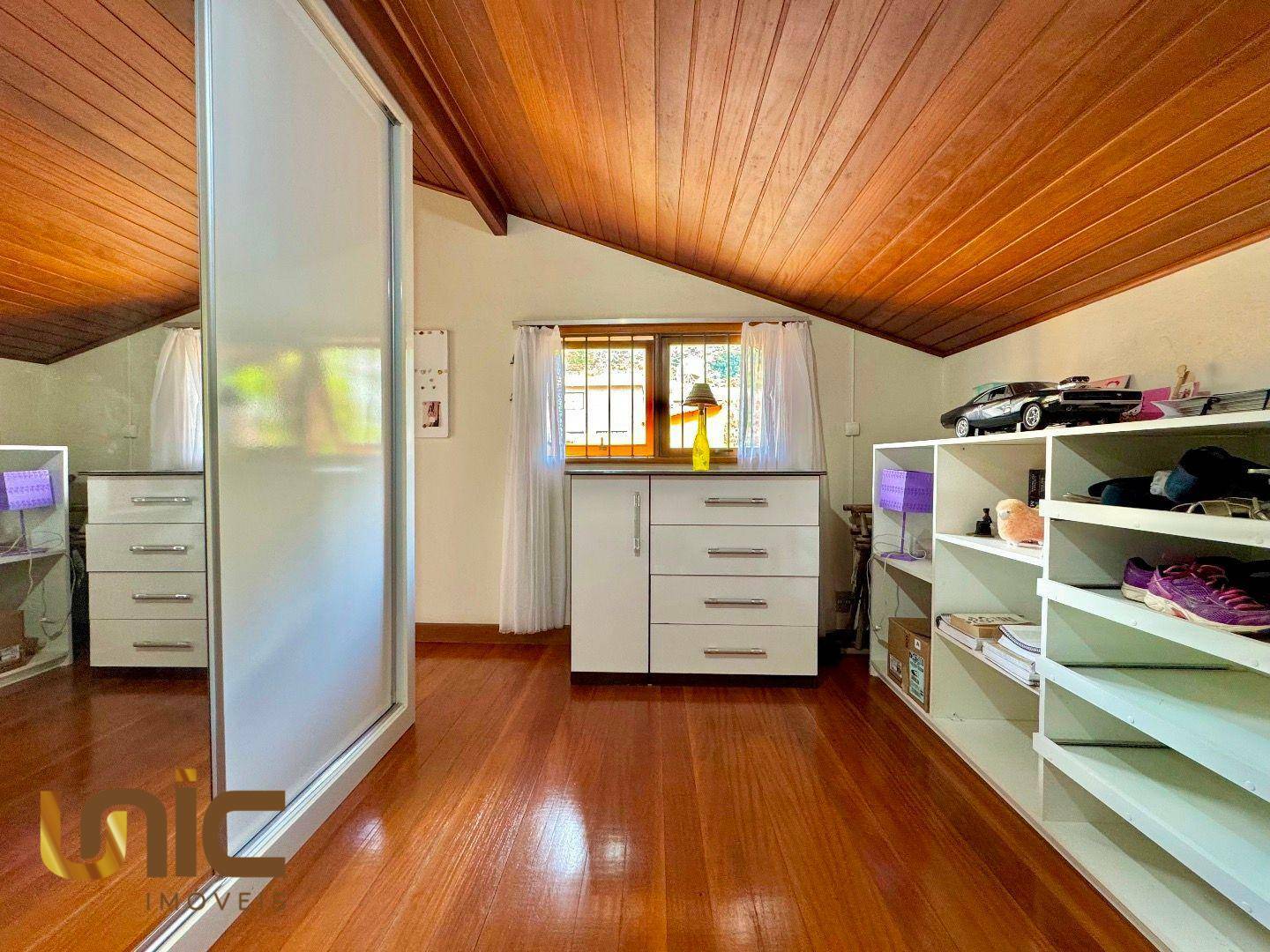Casa à venda com 4 quartos, 220m² - Foto 38