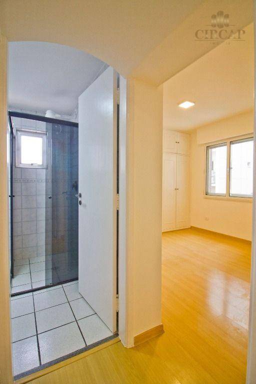 Apartamento à venda com 2 quartos, 100m² - Foto 17