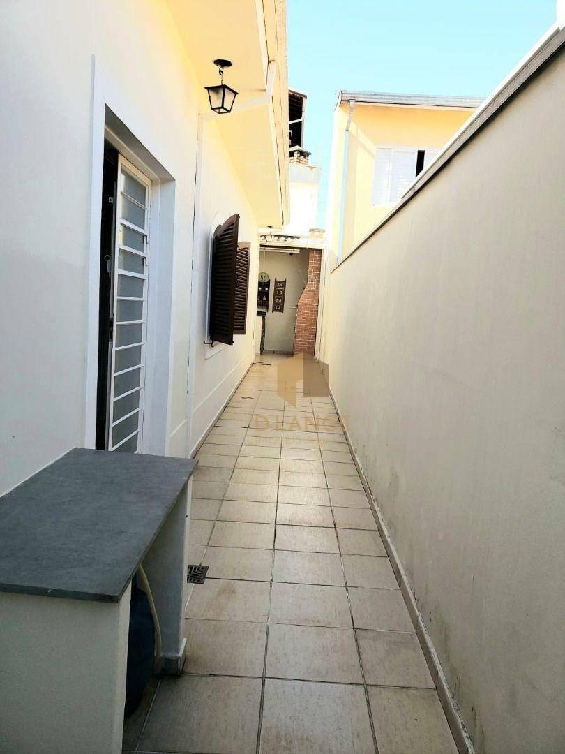 Casa à venda com 4 quartos, 250m² - Foto 31