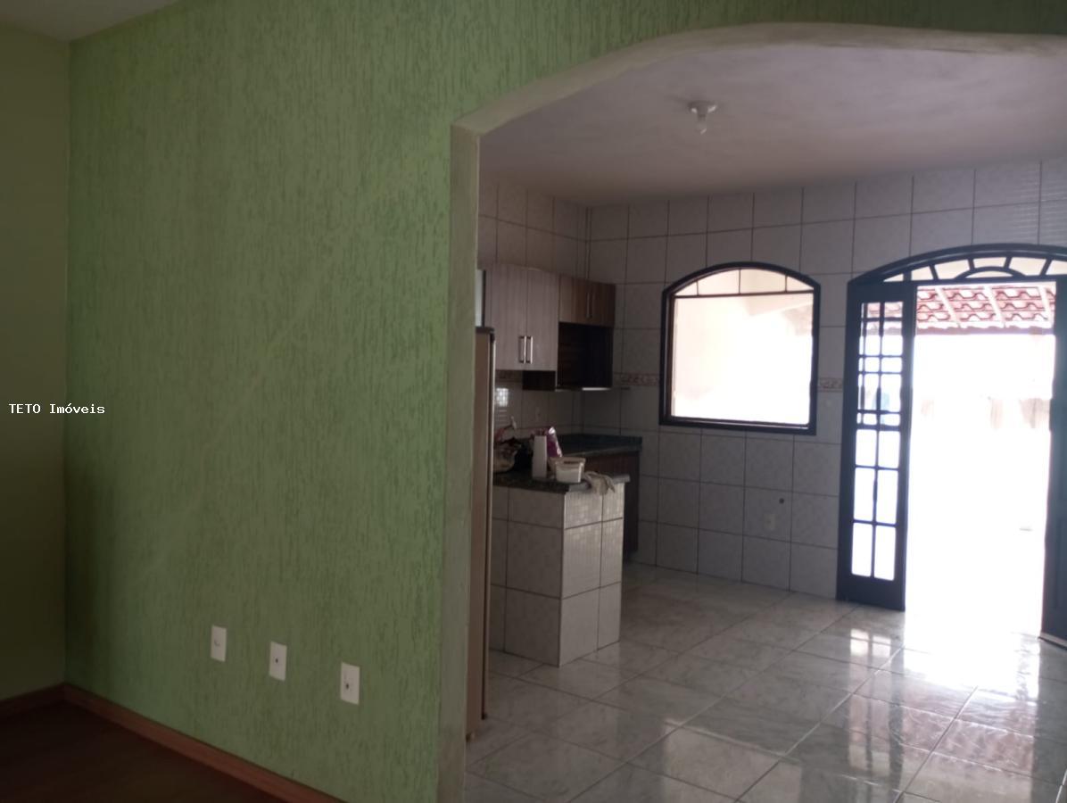 Casa para alugar com 3 quartos, 300m² - Foto 8