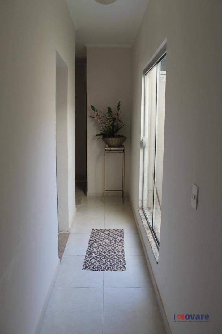 Casa à venda com 3 quartos, 250m² - Foto 9