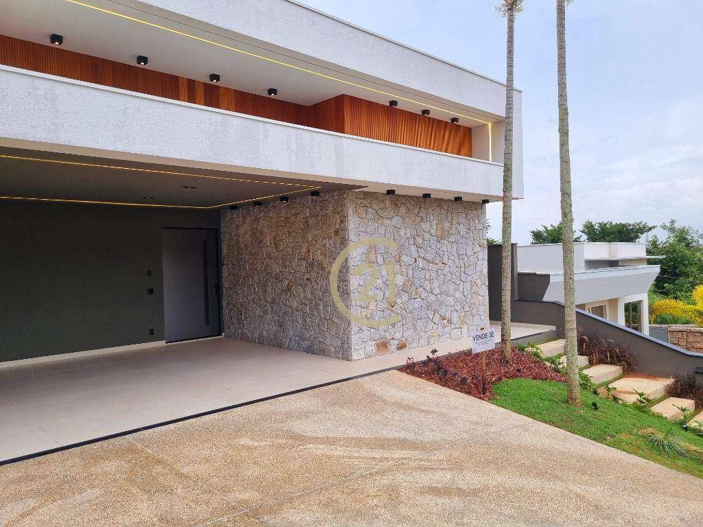 Casa de Condomínio à venda com 4 quartos, 266m² - Foto 1