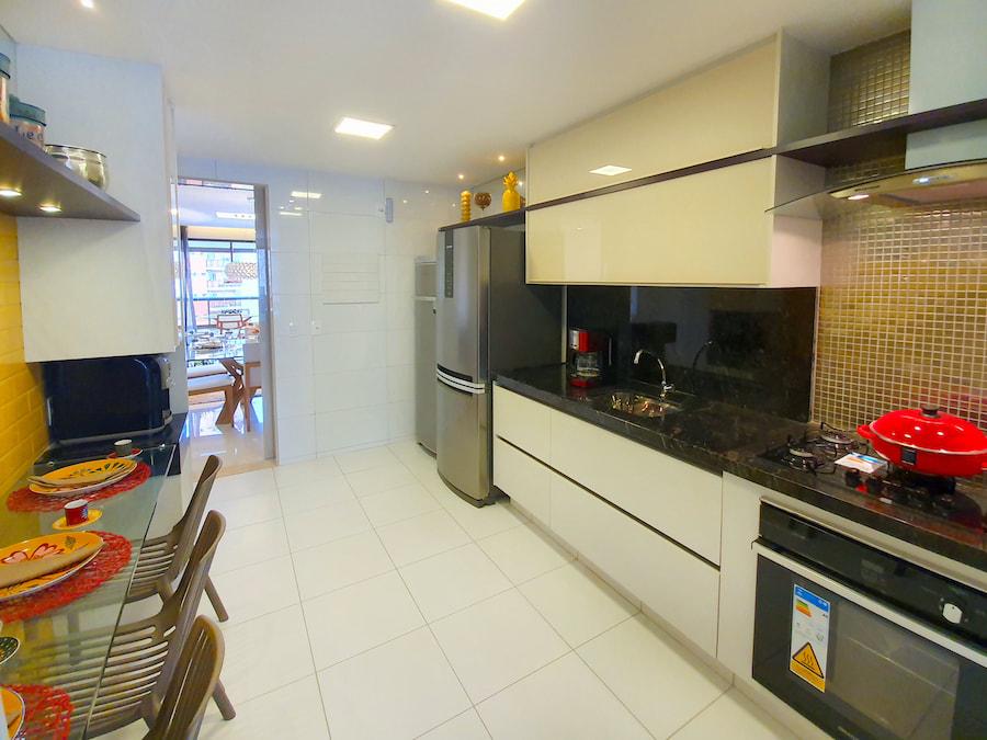 Apartamento à venda com 3 quartos, 162m² - Foto 19