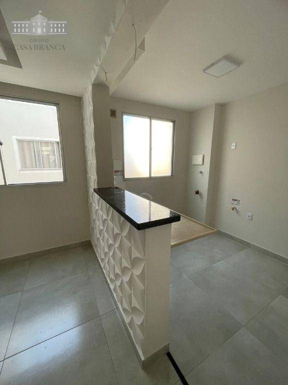 Apartamento à venda com 2 quartos, 44m² - Foto 3