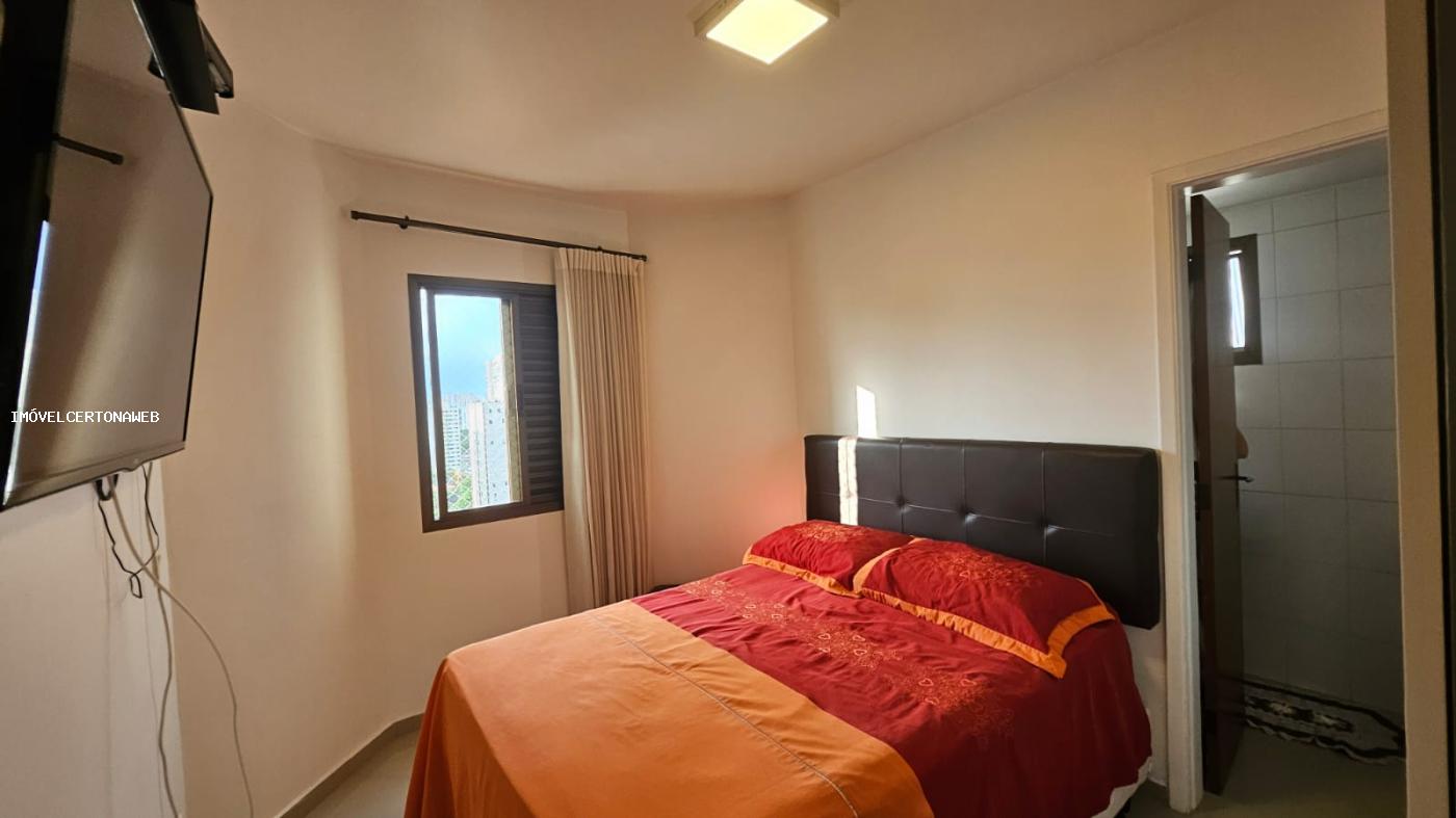 Apartamento à venda com 3 quartos, 80m² - Foto 17