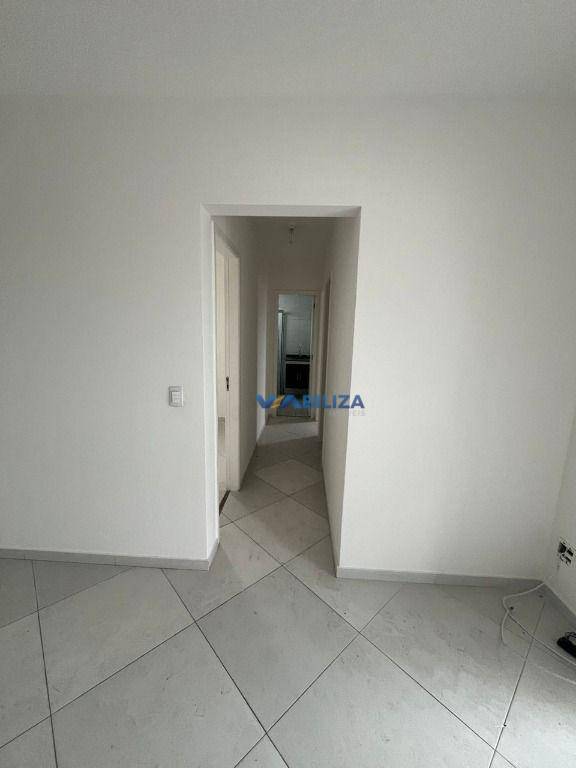 Apartamento à venda com 3 quartos, 87m² - Foto 12