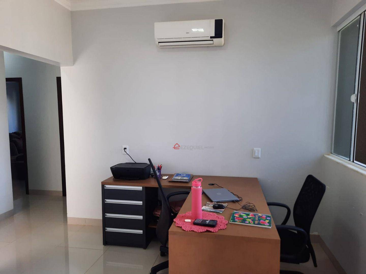 Casa à venda com 3 quartos, 124m² - Foto 4